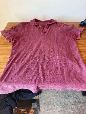 Medium burgundy polo made in Italy